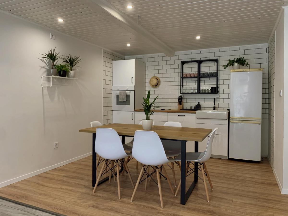 Aranykert Apartmanok Vének Exterior foto